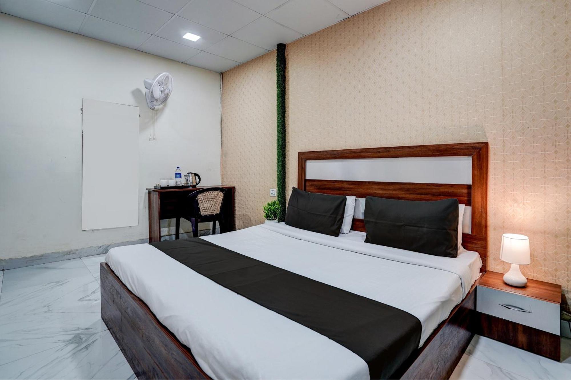 Hotel O Blackberry 파리다바드 외부 사진